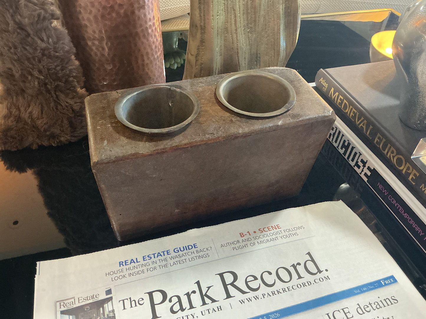 Wooden pen holder