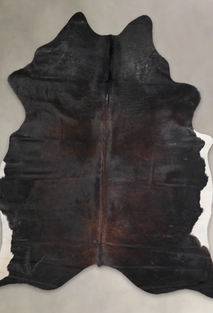 Natural Brazilian Cowhide 6'9 x 7'3 Espresso, Ivory & Chocolate