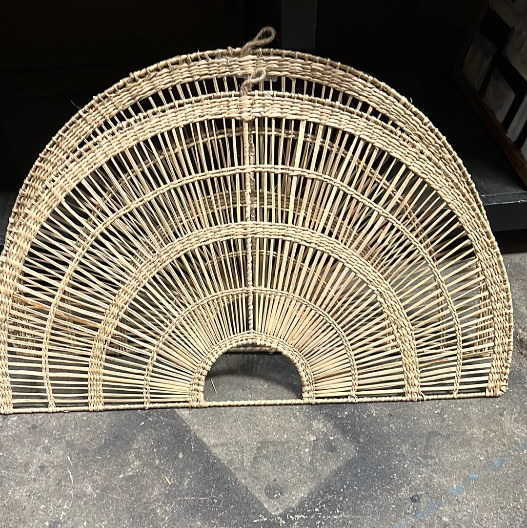 Straw arch art