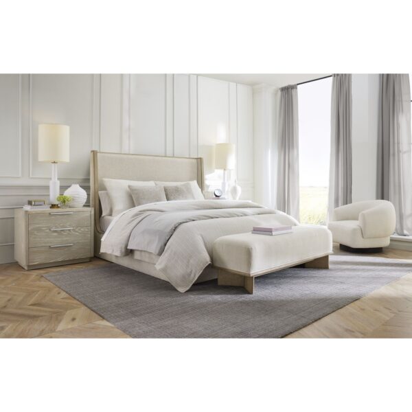 Warner Queen Bed in Balboa Mist