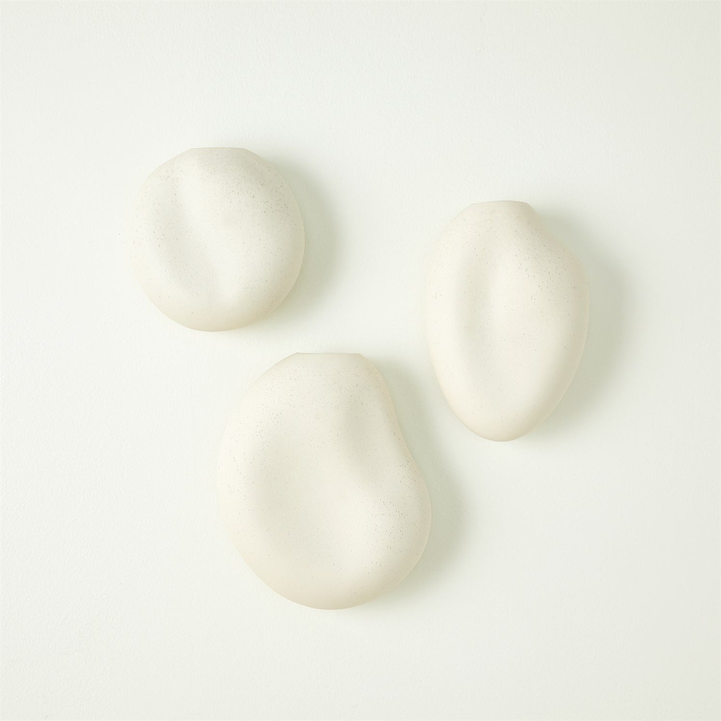 Pebble Wall Vase - Ivory