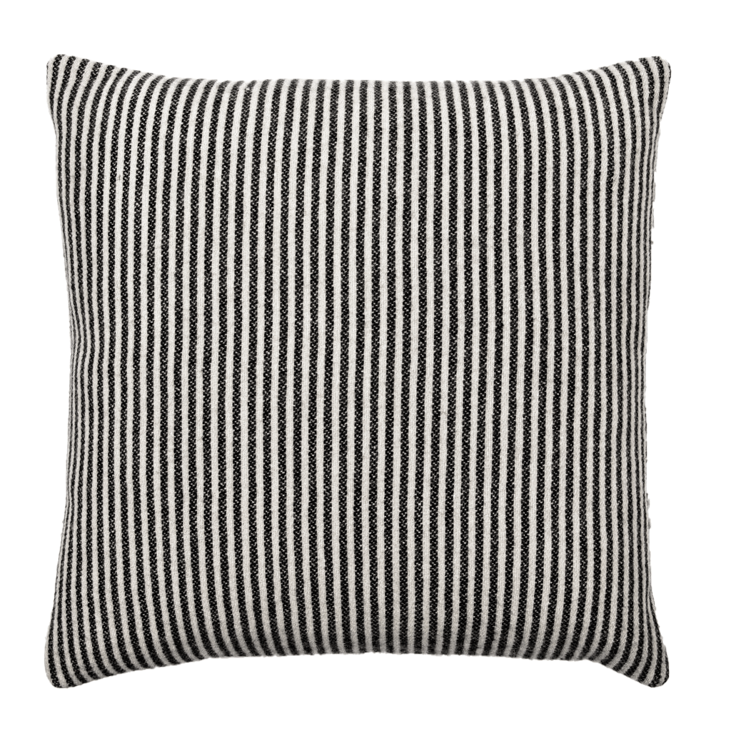 jemna 22" Pillow
