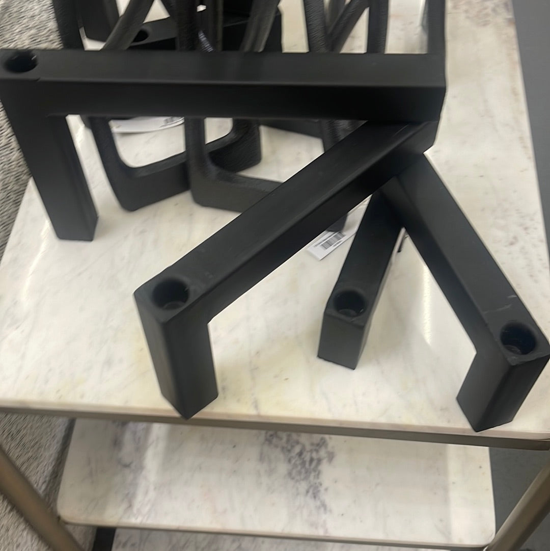 Black candle stick holder
