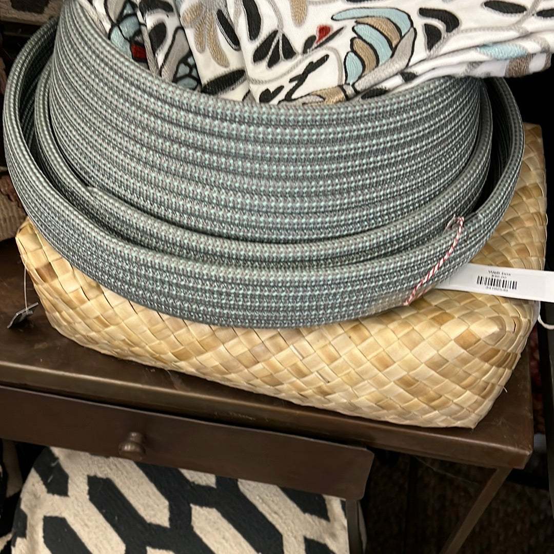 Set of three baskets