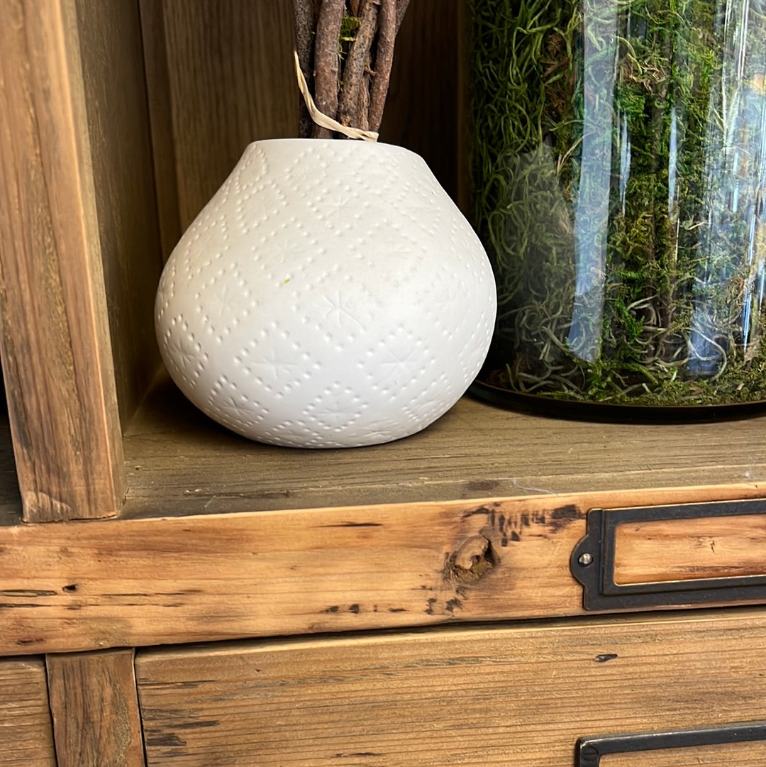 White planter w/ quilt detailing