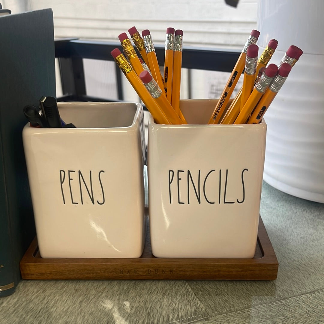 Pens/pencils holder