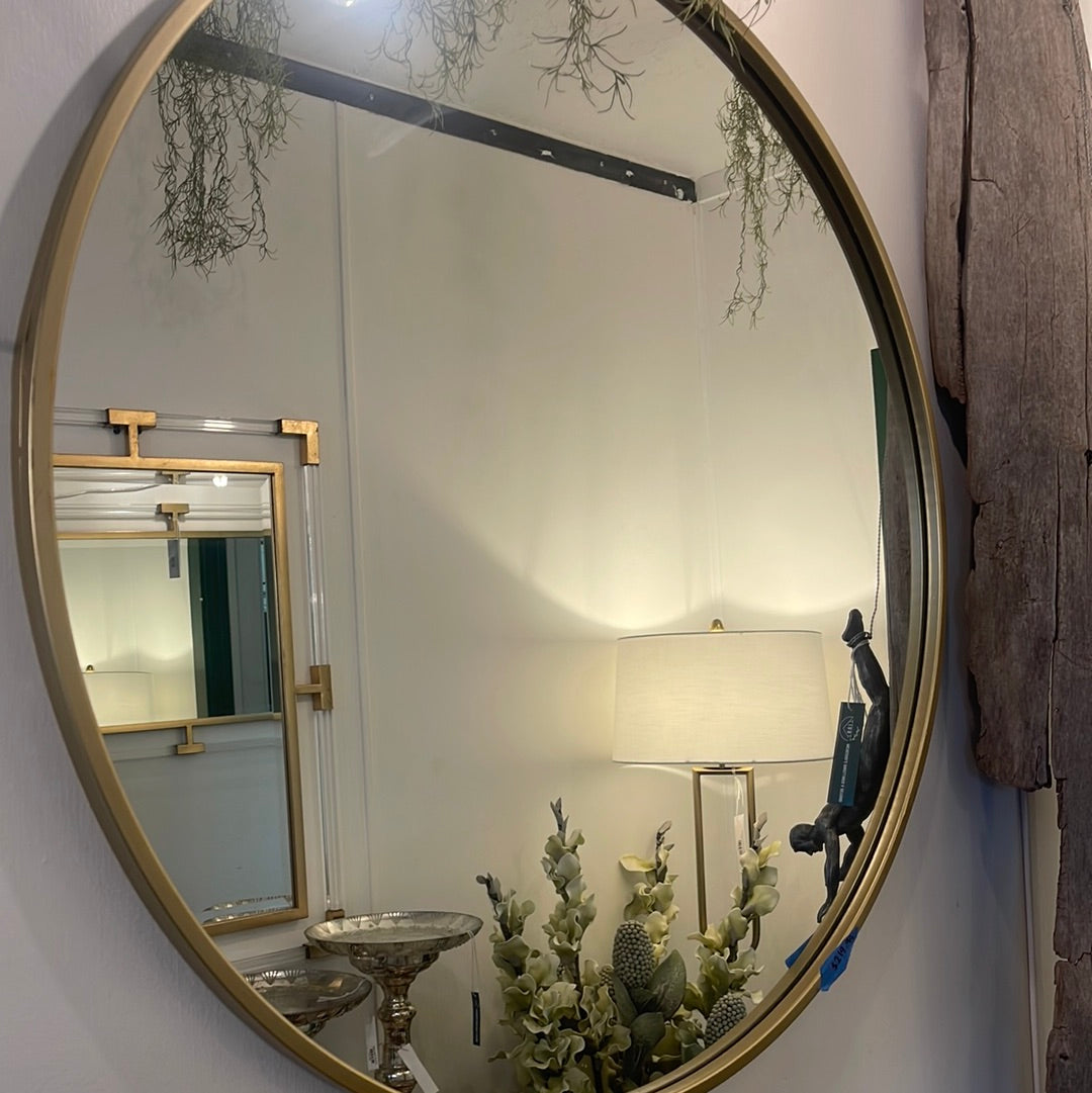 Gold circle mirror