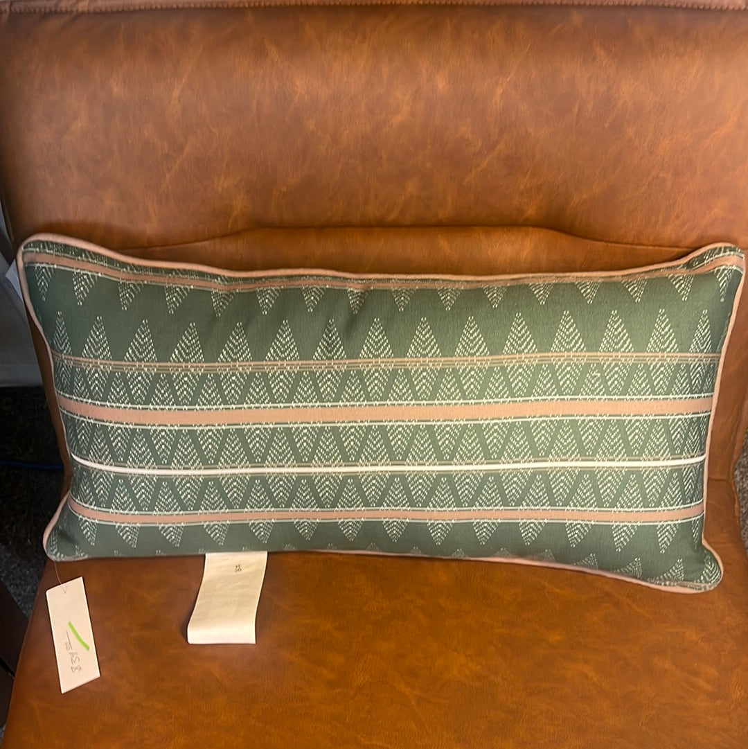 Green/diamond decor pillow