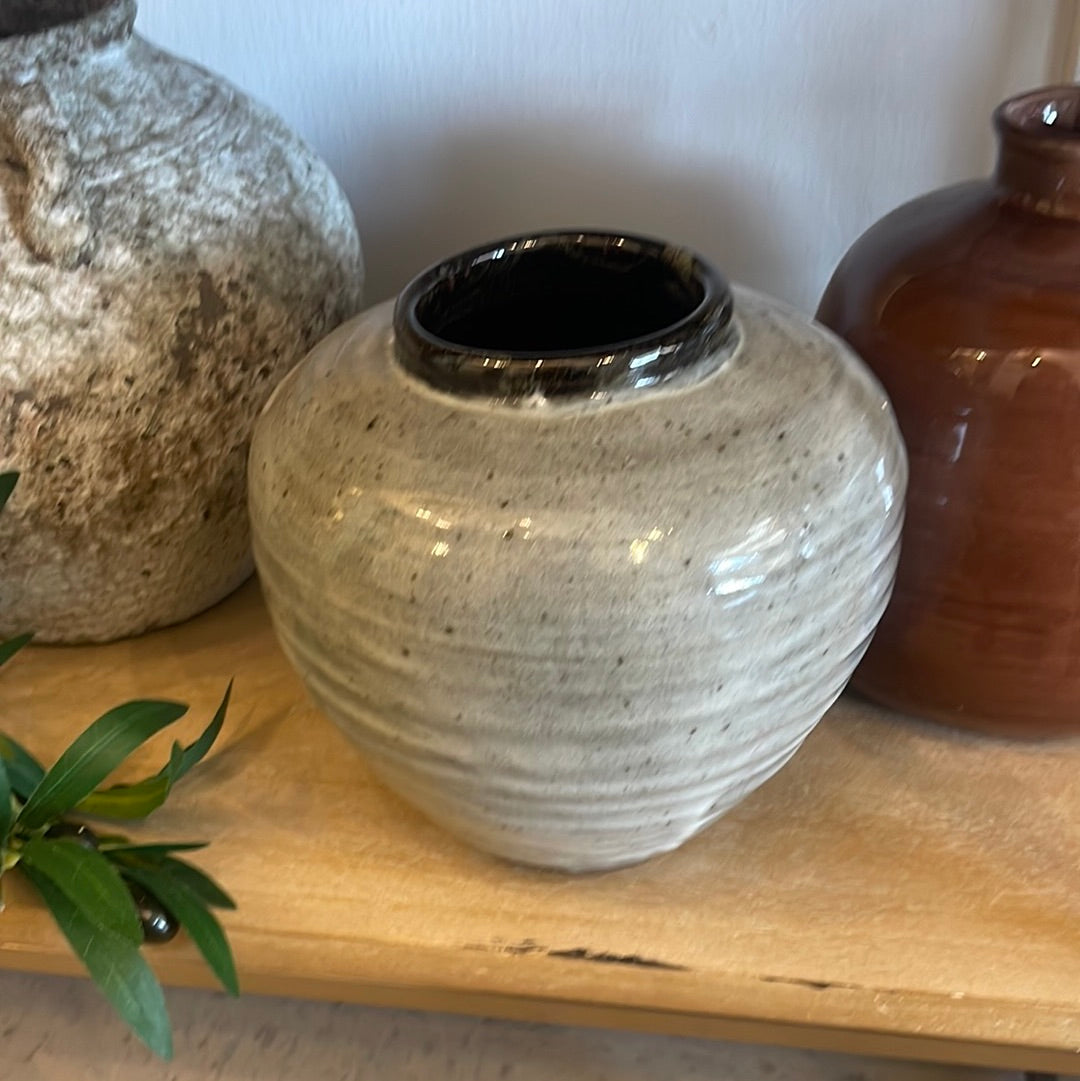 Glass pot