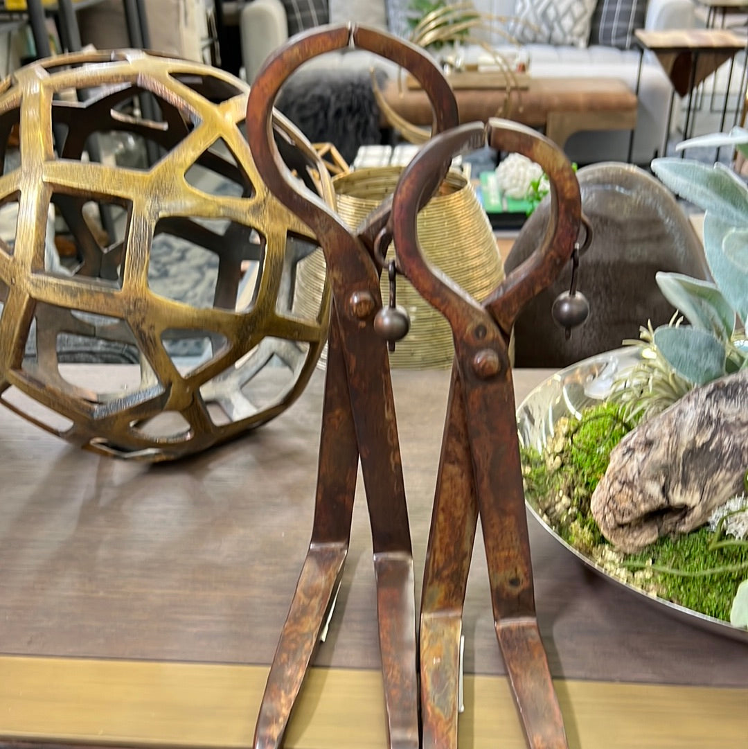 Couple Sitting set of 2