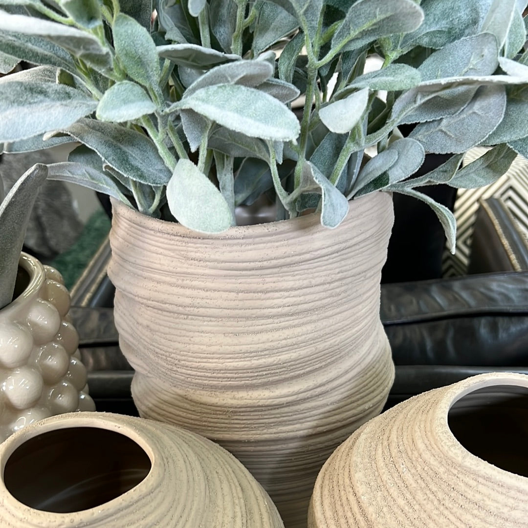 Beehive vase