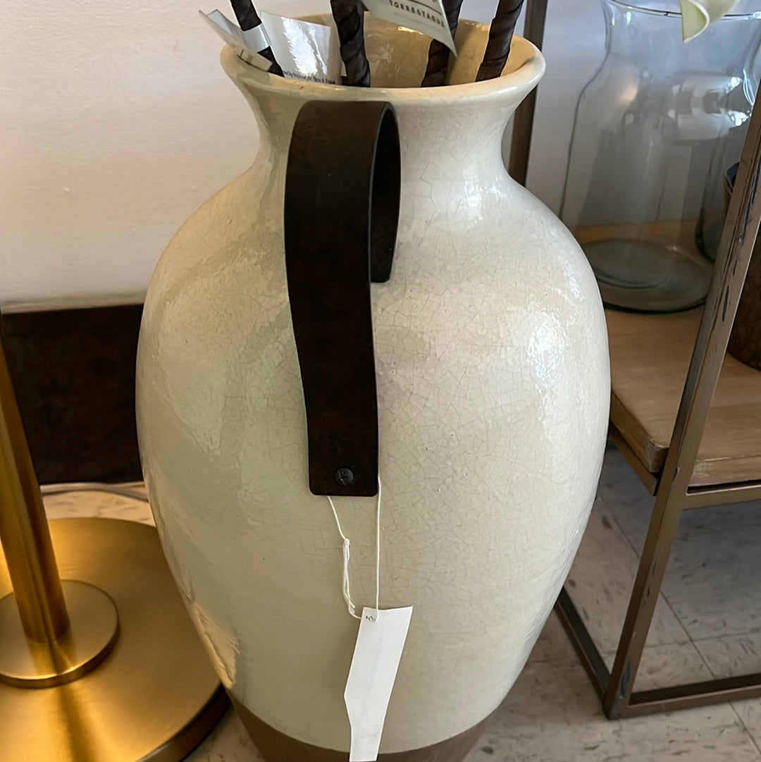 Cream vase w/ rustic handles