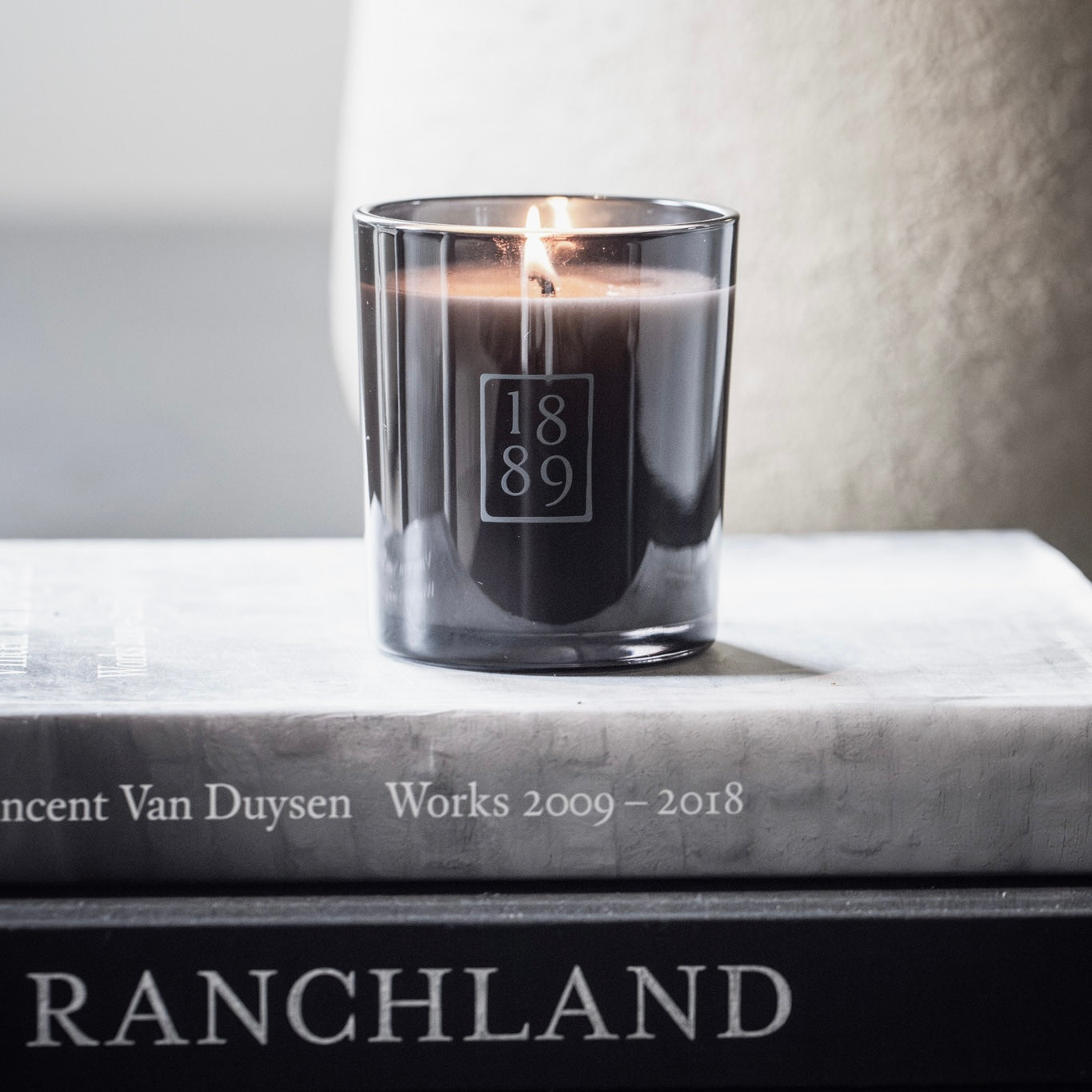 10oz Smoke Votive - Preacher