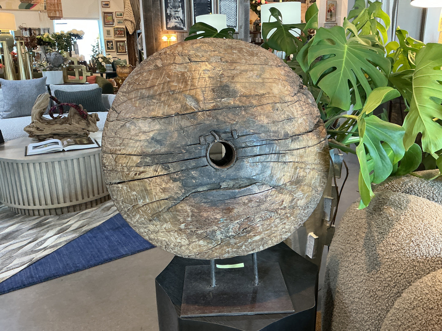Wooden Circle Statue