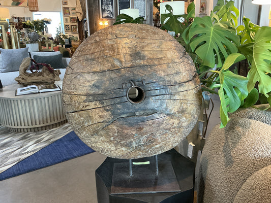 Wooden Circle Statue
