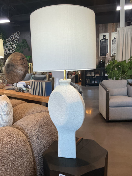 Visual comfort white lamp