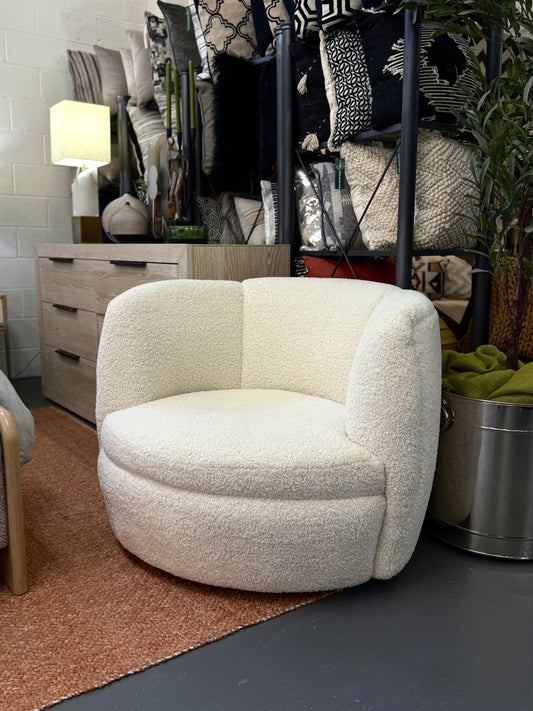 Gwen Ivory Boucle Swivel Chair