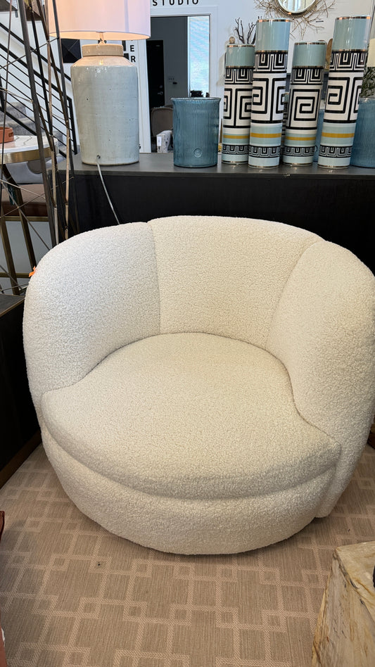 Gwen Ivory Boucle Swivel Chair