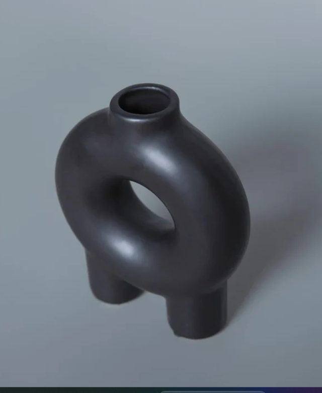 Donut Vase 7"
