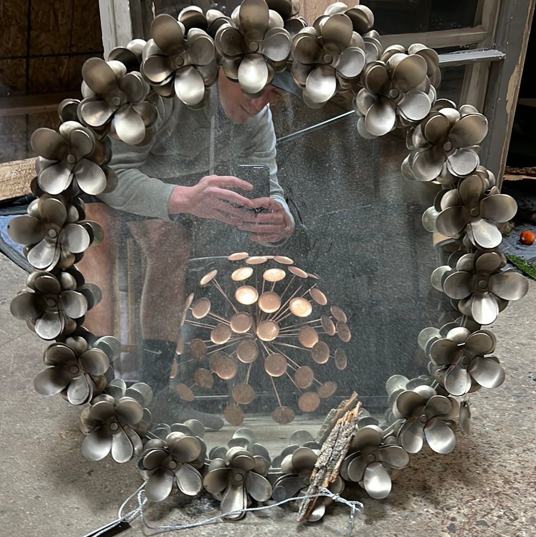 Metal flower mirror