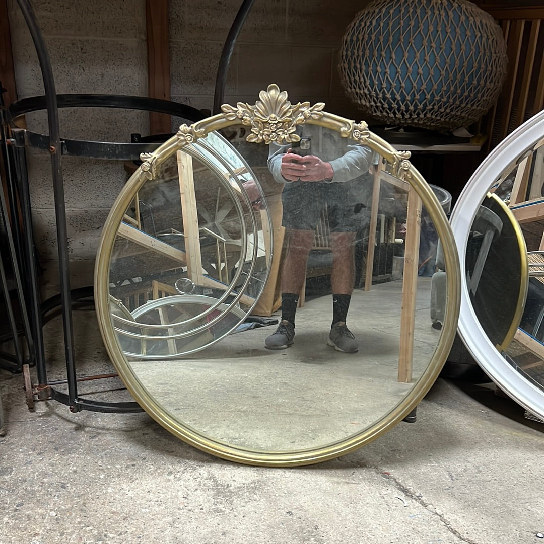 Gold circle mirror