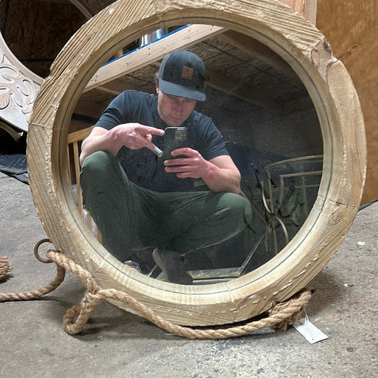 Circle Fran mirror with rope