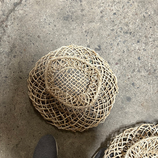 Straw basket art small
