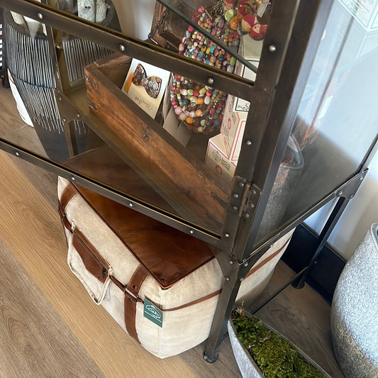 Wood chest