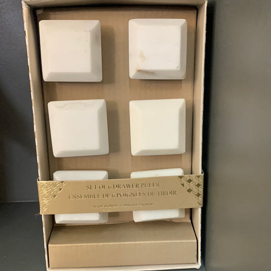 Drawer pulls
