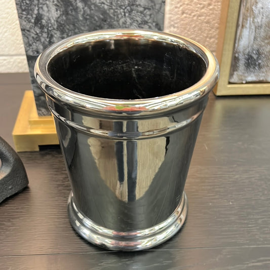 Silver Pot