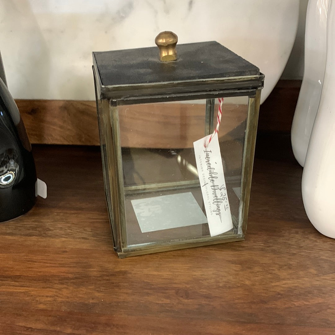 Glass jar with lid