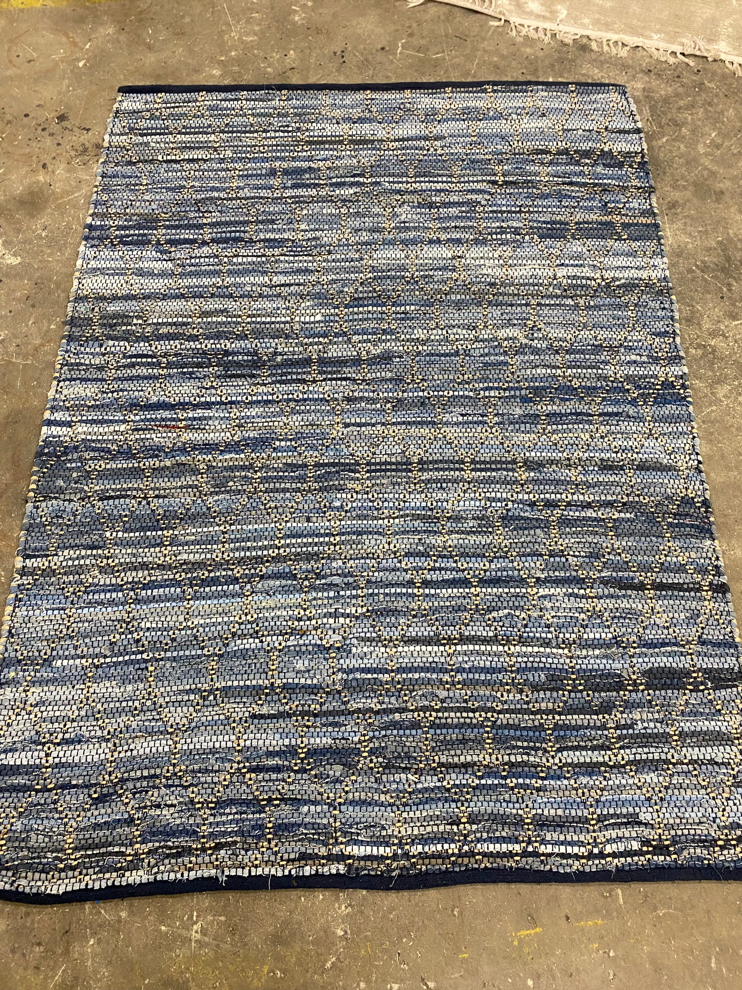 Blue 5x7 Area Rug