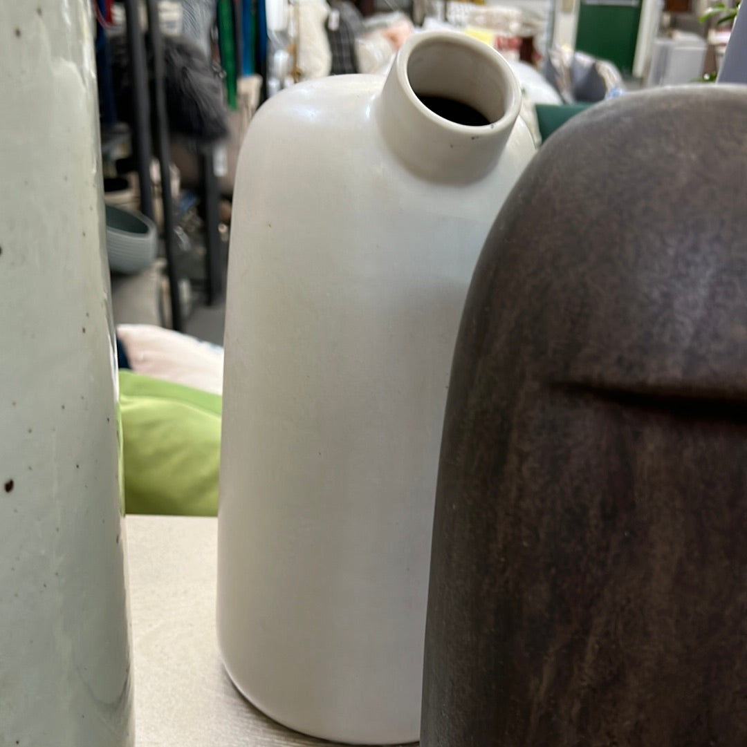 Beige decor vase