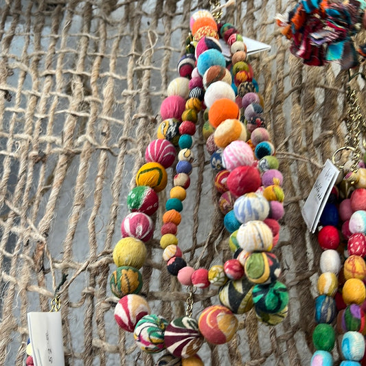 World finds necklace