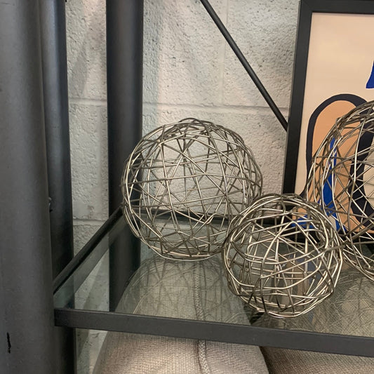 Small wire ball