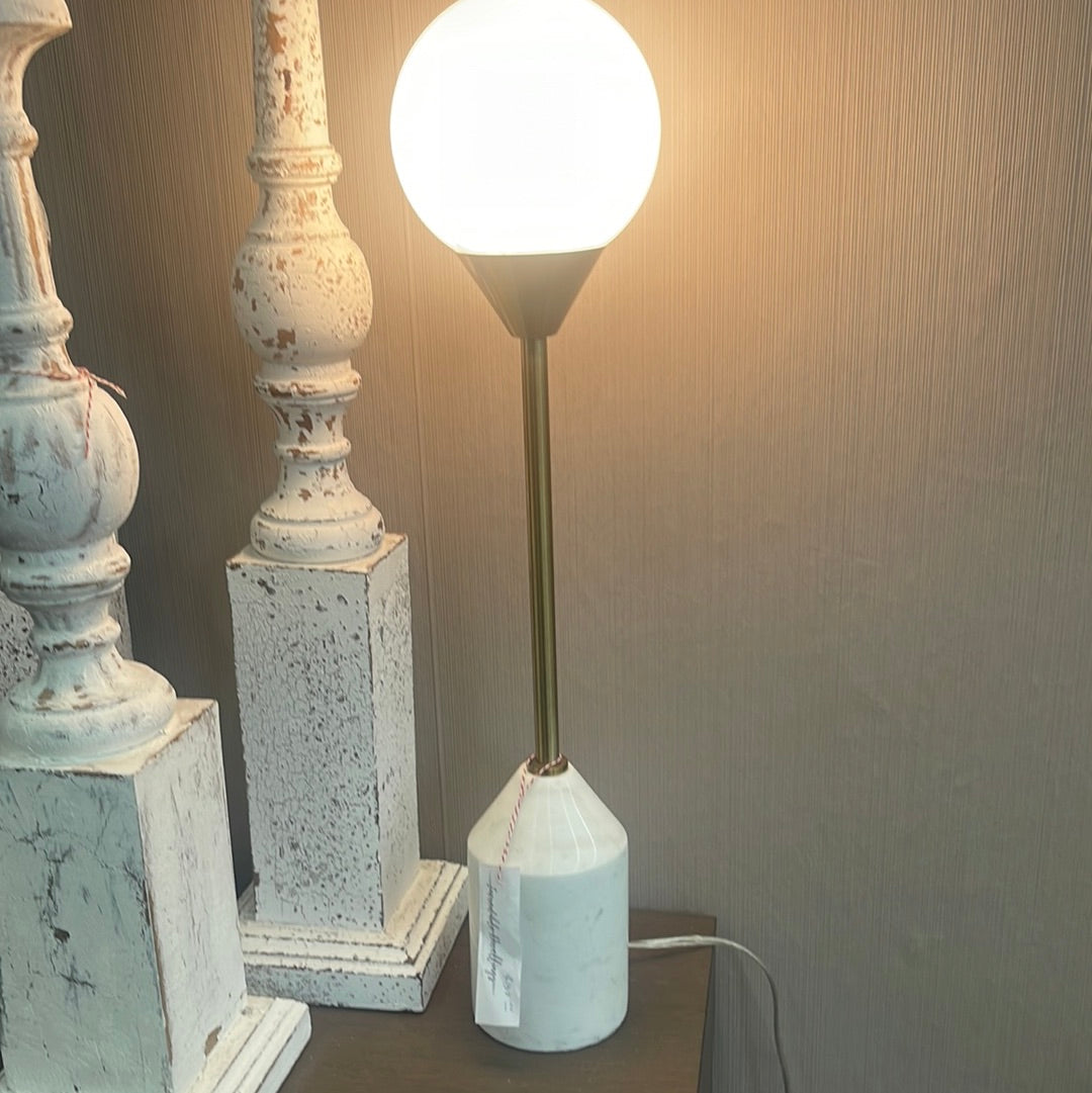 Marbel desk light