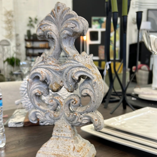 Stone Fleur de Lis