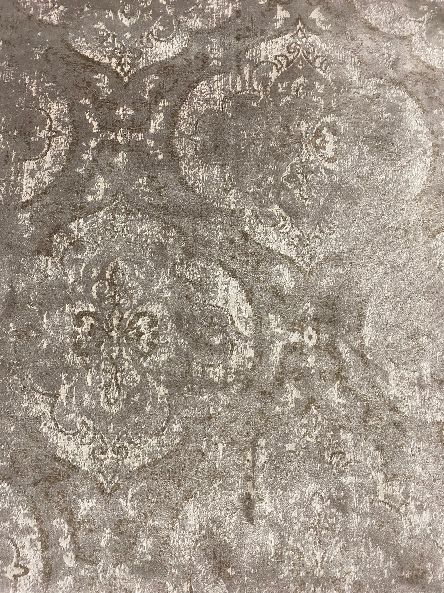 Fiona 7'4"x10'3" Rect Area Rug